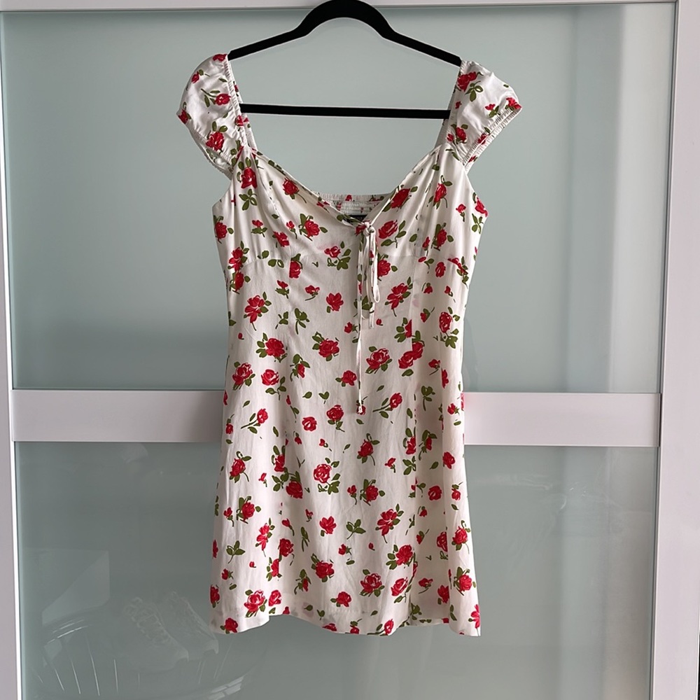 Zara mini floral dress size Medium